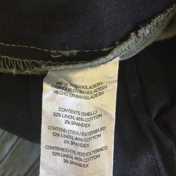 Onia Stretch Cargo Linen Jogger in Army Green - Picture 9 of 11